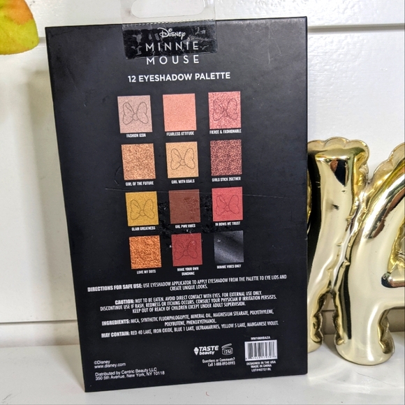 NEW Taste Beauty x Disney Minnie Mouse 12 Color Eyeshadow Palette - Picture 2 of 5